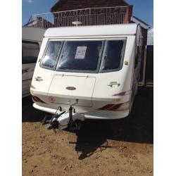 Elddis Gt cyclone 1998 5 berth double dinet