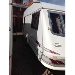 Elddis Gt cyclone 1998 5 berth double dinet