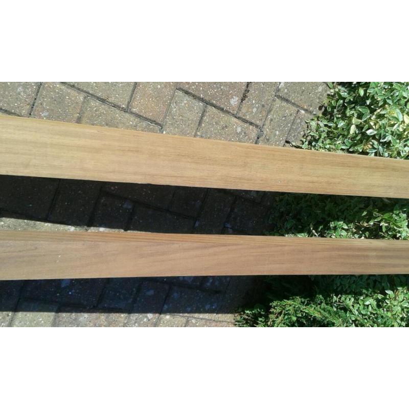 2 planks of Iroko Wood
