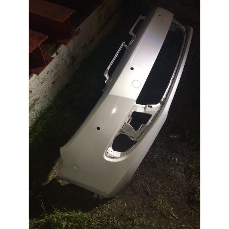 Vw golf 6 2012 genuine front bumper in good condition