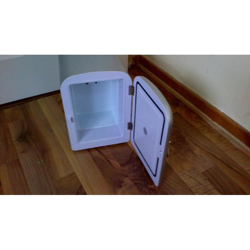 mini fridge,usb or a.c.