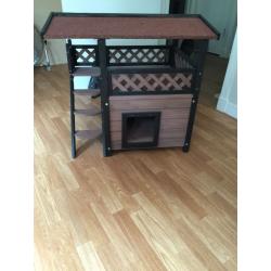 Cat Maisonette