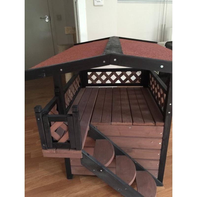 Cat Maisonette
