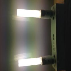 Tracing light box with 2 x Energy saving light bulbs