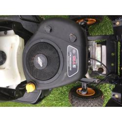 Mcculloch ride on mower like new 2015 model
