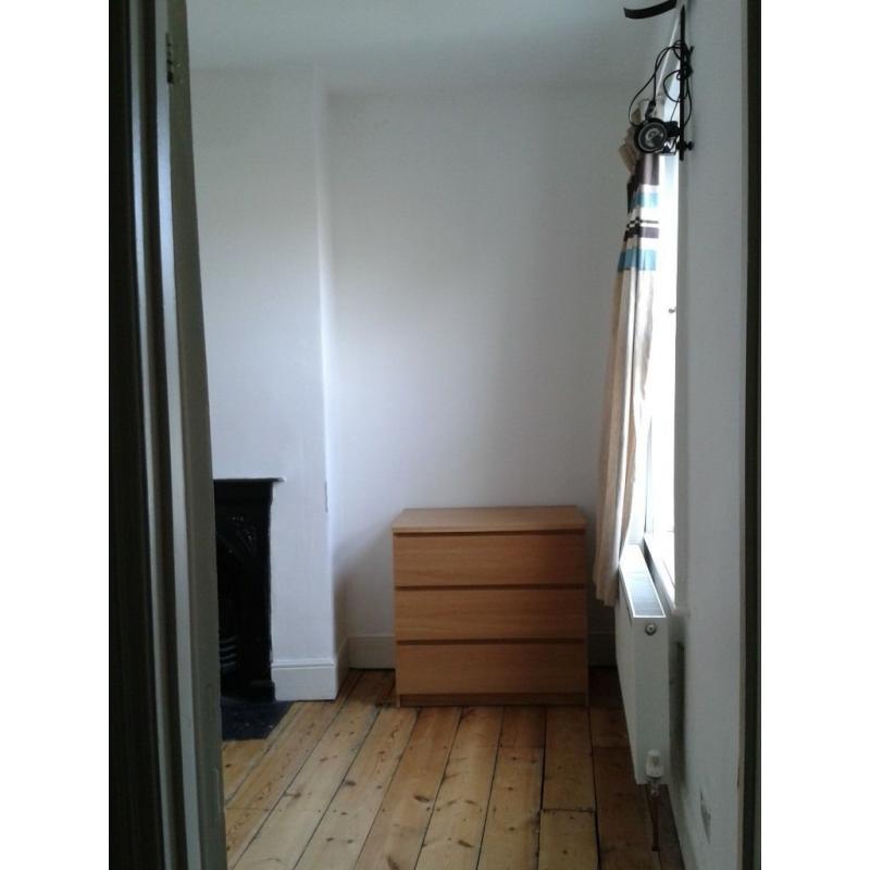 One Double Room and One Single Room to Rent in Redfield