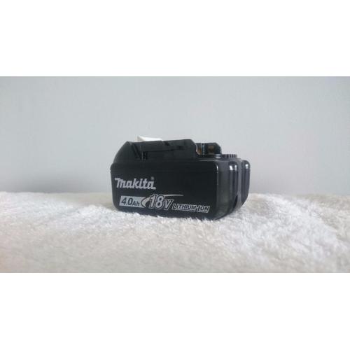 MAKITA 18v LXT LI-ION BL1840 (4AH) batteries, perfect working order,(STAR) .(USED)