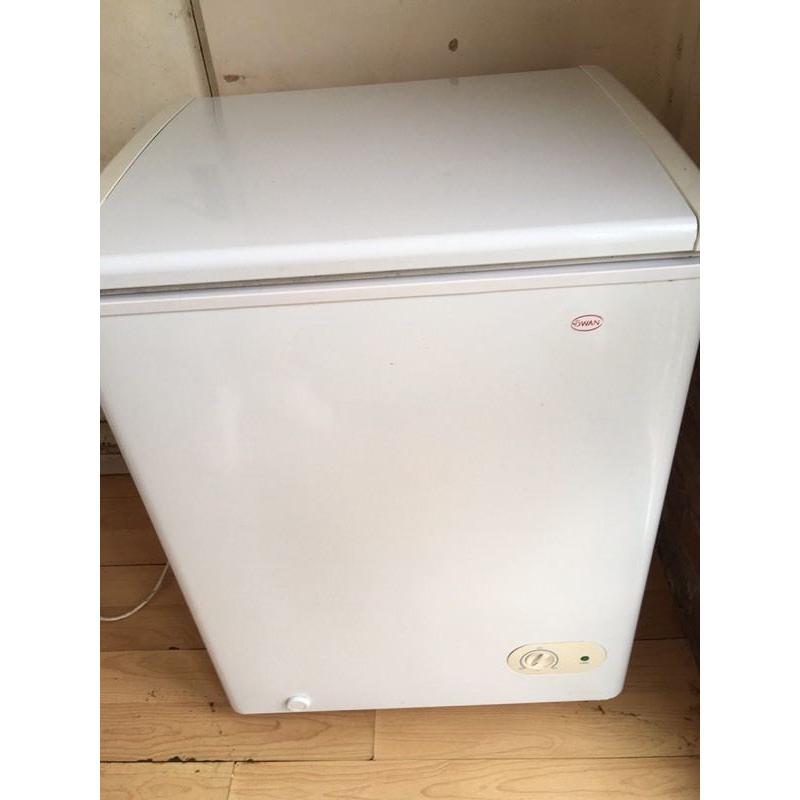 Swan chest freezer