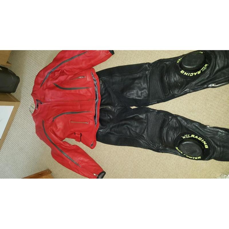 Woman's leathers