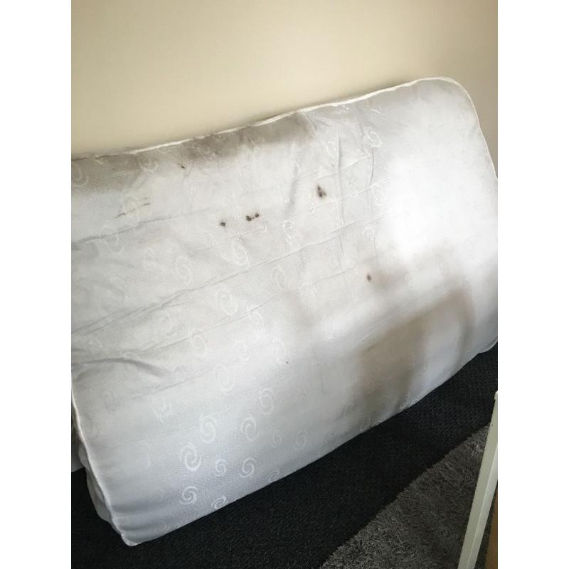 New small double (3/4) mattress please read The ad....