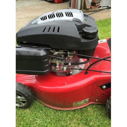 Mountfield SP454 Self propelled Petrol Lawnmower 2014 Model 18"Cut
