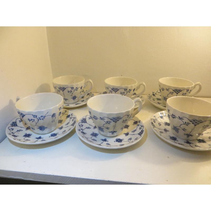6 Blue and White Ceramic Tea Cups and Saucers Churchill
