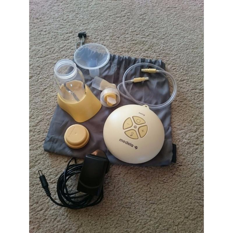 Medela Swing Single Electric Breast Pump with Travel Bag