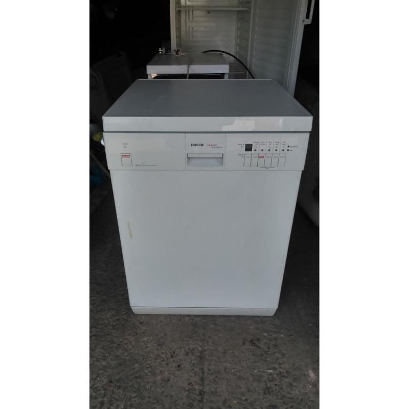 Bosch dishwasher reduced for quick sale