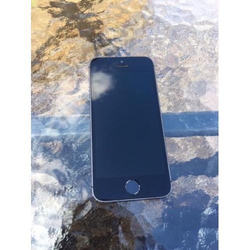 Apple iPhone 5s 16gb Space Grey with 3 pay as you go sim - Home button & ear piece not fully working