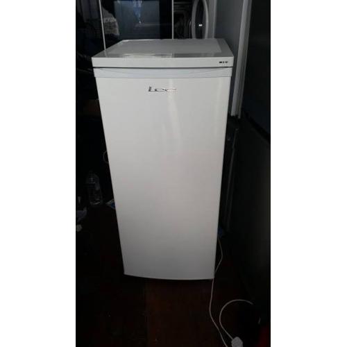 LEC Fridge Freezer - Good condition / free local delivery