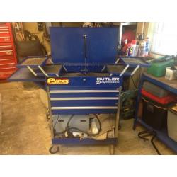 Mac tools trolley
