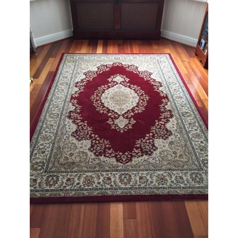 Lounge large rug for sale, very heavy, excellent quality