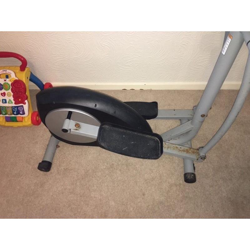 Cross trainer