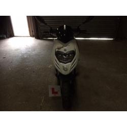 unique White piaggio typhoon 125cc