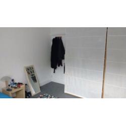 Great double room in peaceful Kensal Rise flat