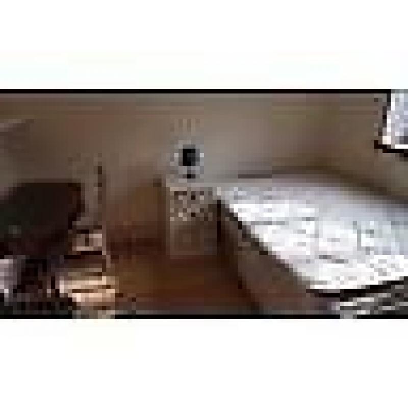 4 x DOUBLE ROOMS IN BETHNAL GREEN (PRIVATE GARDEN)