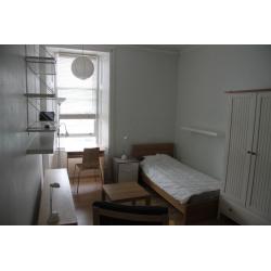 Rooms in Best Location. Friendly Large Flat Available for September.