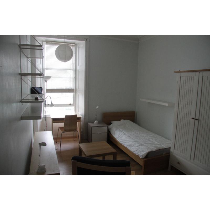 Rooms in Best Location. Friendly Large Flat Available for September.