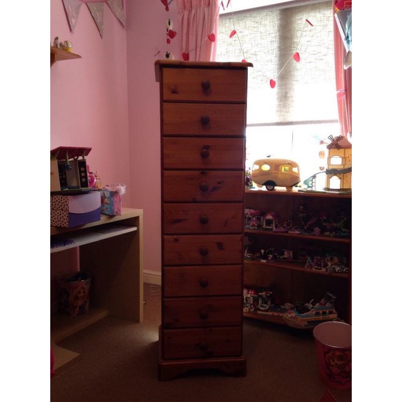 Lovely 9 drawer chest