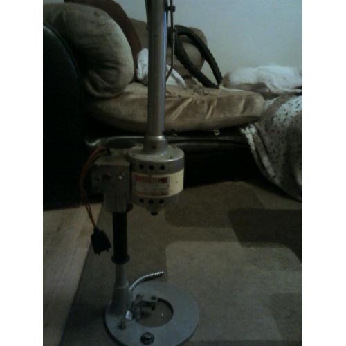 Fabric heating machine