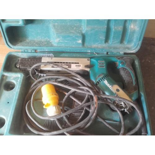 Makita 110v selffeeded screwdriver