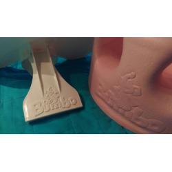 Pink bumbo chair