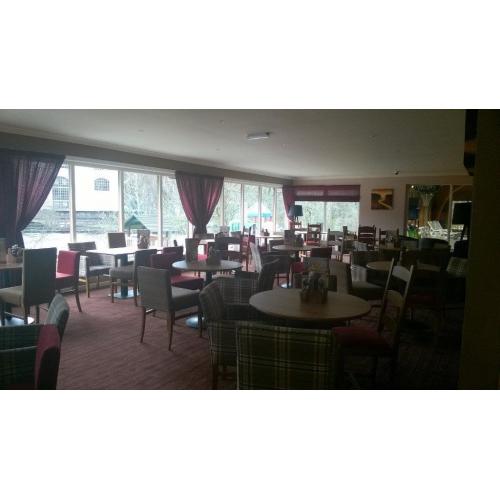 Live in Bar Staff, Chefs & KPs required at Popular Perthshrie Holiday Park