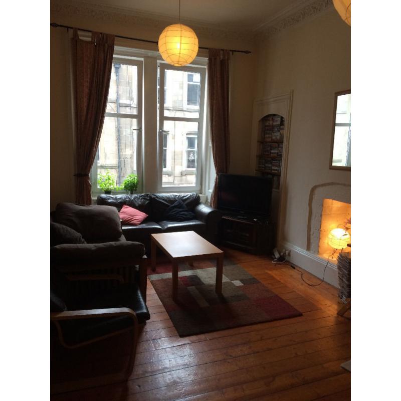 Looking for a friendly flatmate to share my 2 bedroom flat on Leith Walk