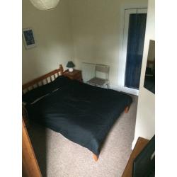Looking for a friendly flatmate to share my 2 bedroom flat on Leith Walk