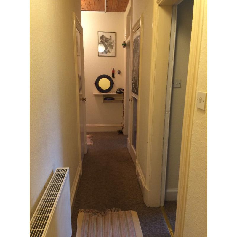 Looking for a friendly flatmate to share my 2 bedroom flat on Leith Walk