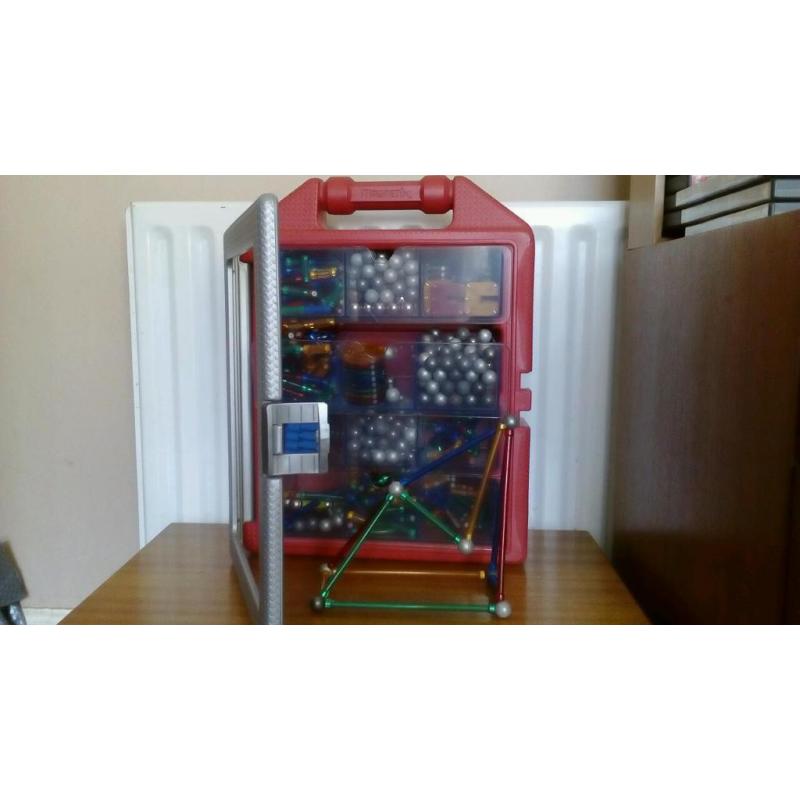 Geomagnetix construction set in storage box