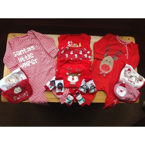 CHRISTMAS BABY CLOTHES AGE 6-9 MONTHS