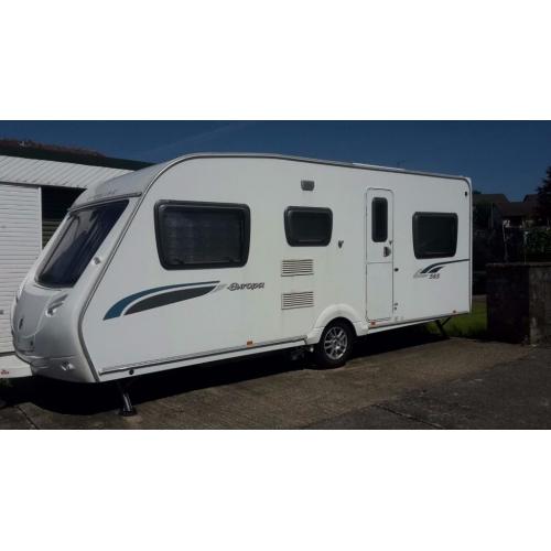Sterling Europa 565 (2010), motor-mover & awning
