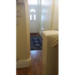 Large Size Bed Room Available near City Center & Cardiff Bay in a Nice Quite New Renovated House.