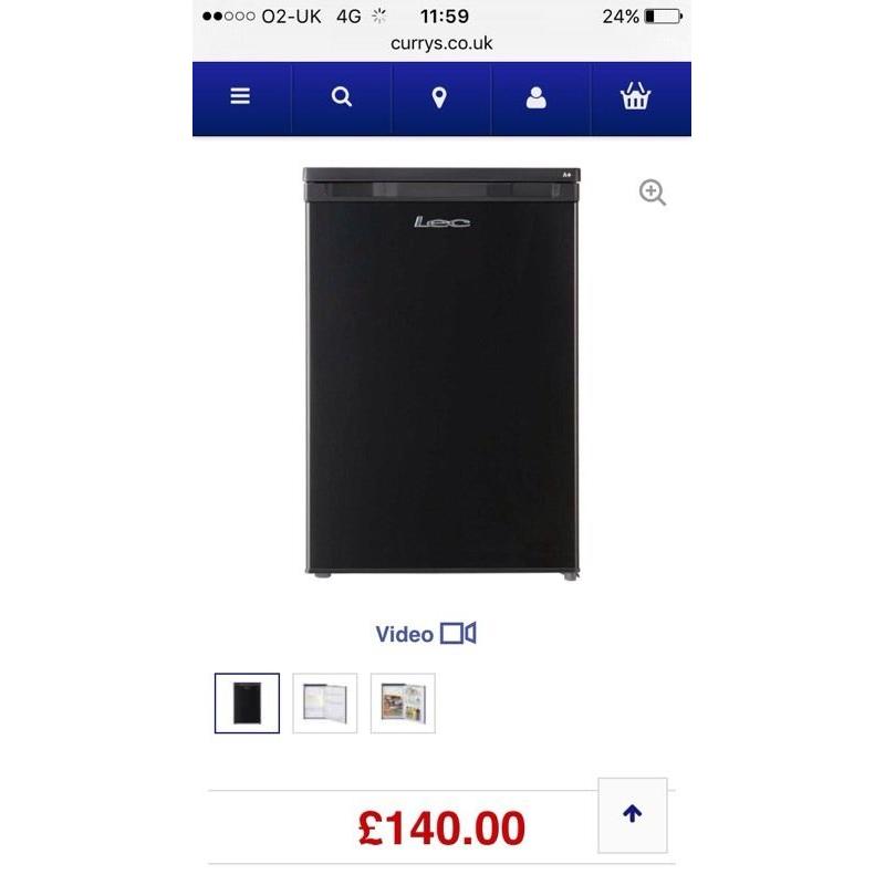 LEC Fridge with freezer compartment