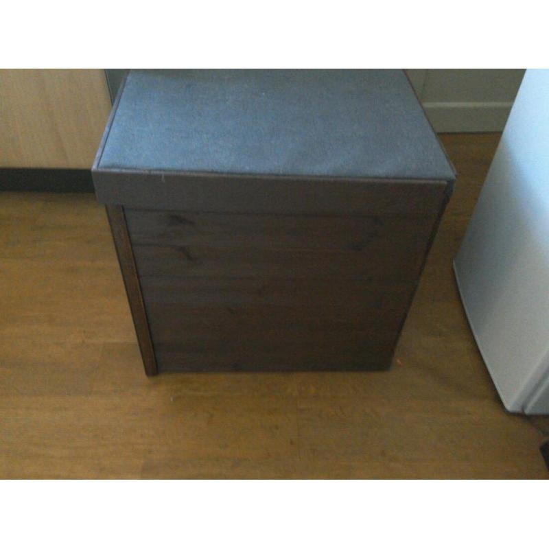 Dog kennel