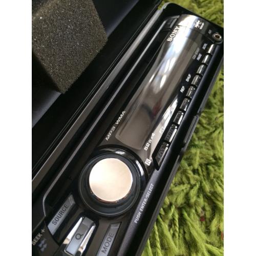 Sony Xplod Car Stereo Cd Player + iPod connection