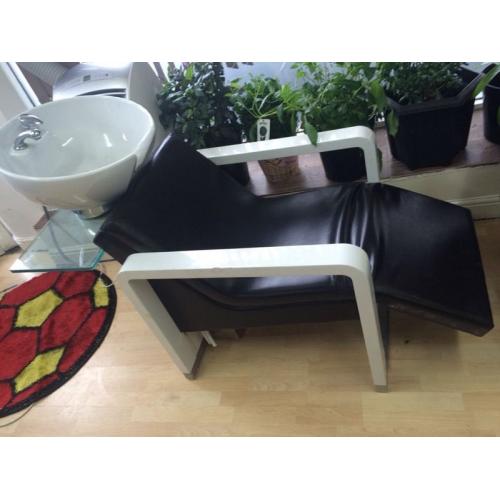 Salon backwash hair wash unit