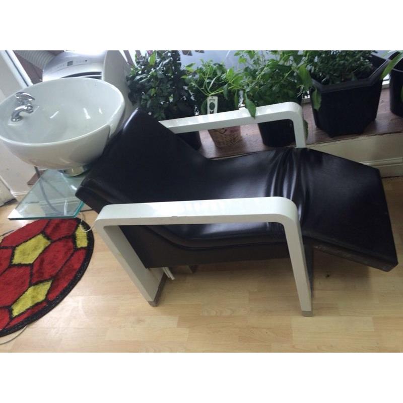 Salon backwash hair wash unit