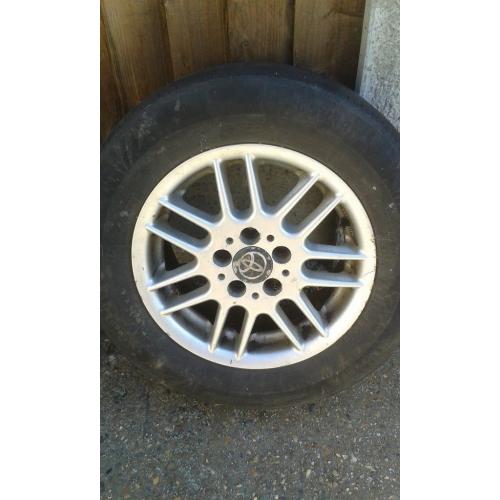 TOYOTA ALLOY WHEELS SET 4 WITH TYRES