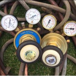Gas welding gear
