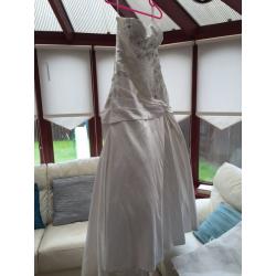 Ivory wedding dress size 16/18