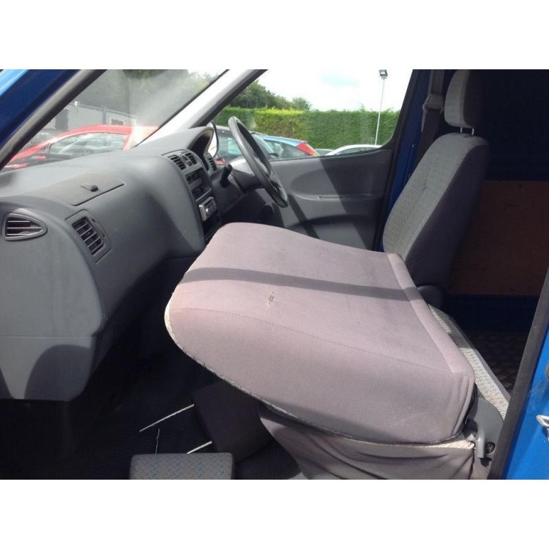 2000 Toyota Hiace LWB +++ 3 seat +++ PSVD +++ folding passenger seat +++ ideal for carpet fitter ++