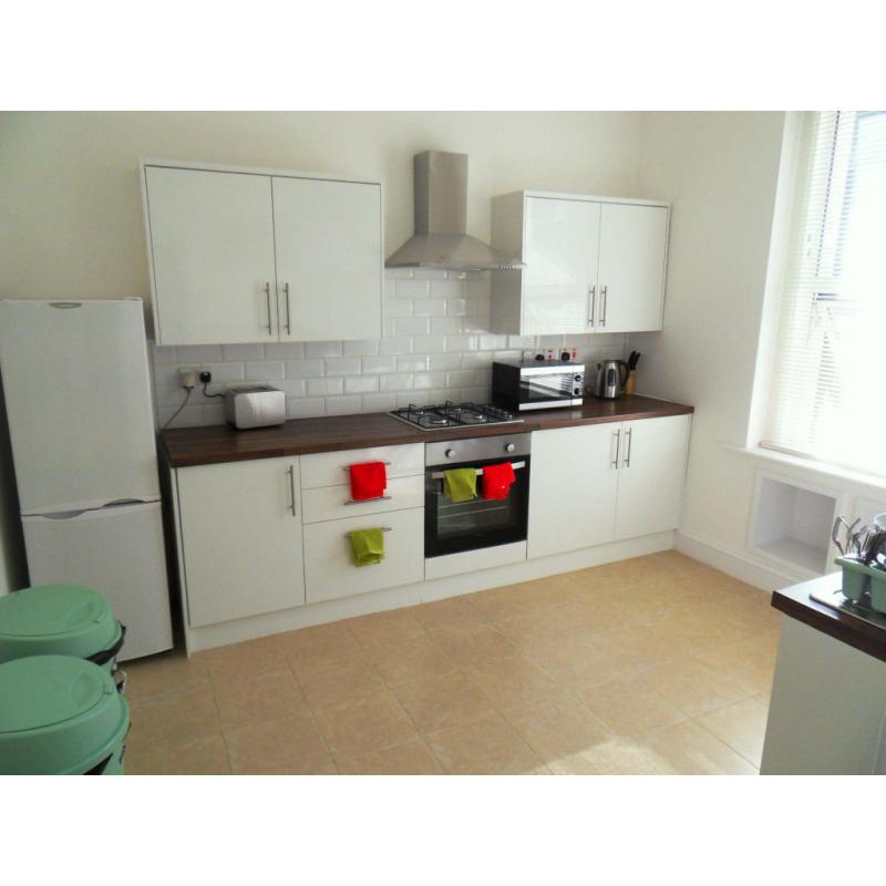 Good double room available in Forest Gate 1min to station London